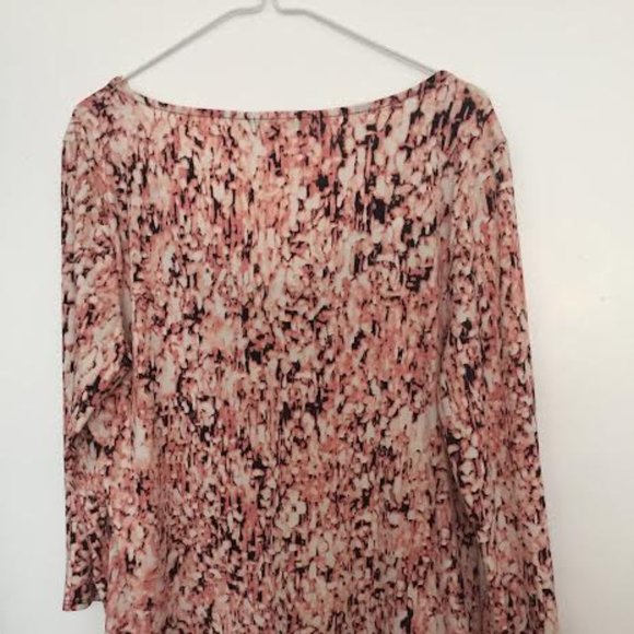 LIZ CLAIBORNE BLOUSE .  SIZE L.  COLOR: Black, White and pink - Picture 2 of 3